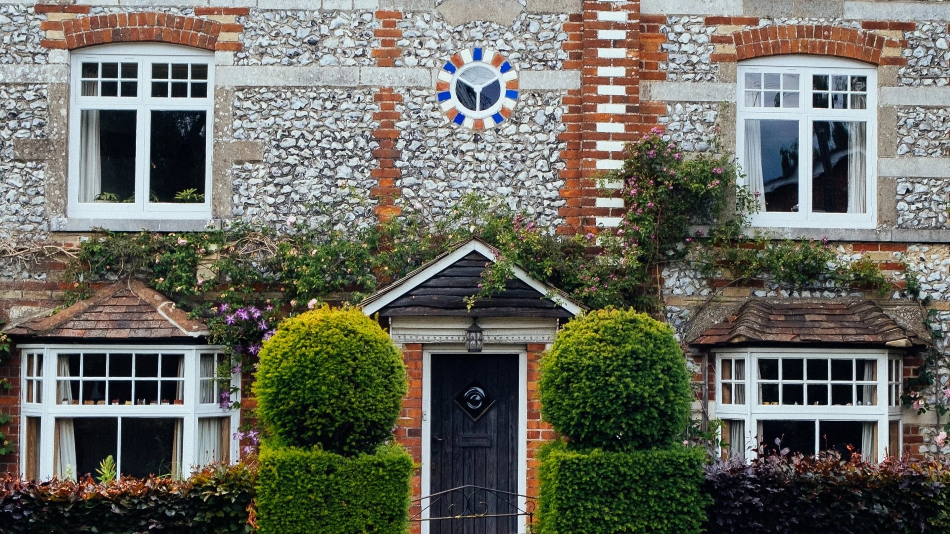 Simple tips for Springtime curb appeal